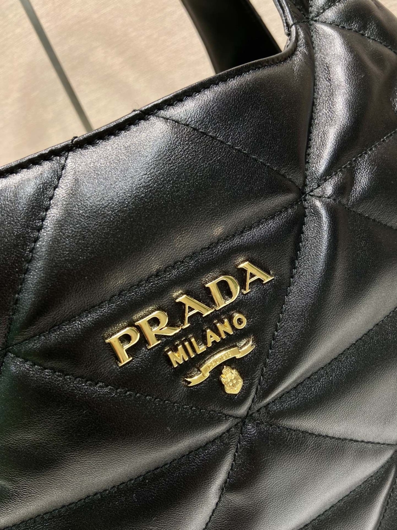 Pra*a bucket bags